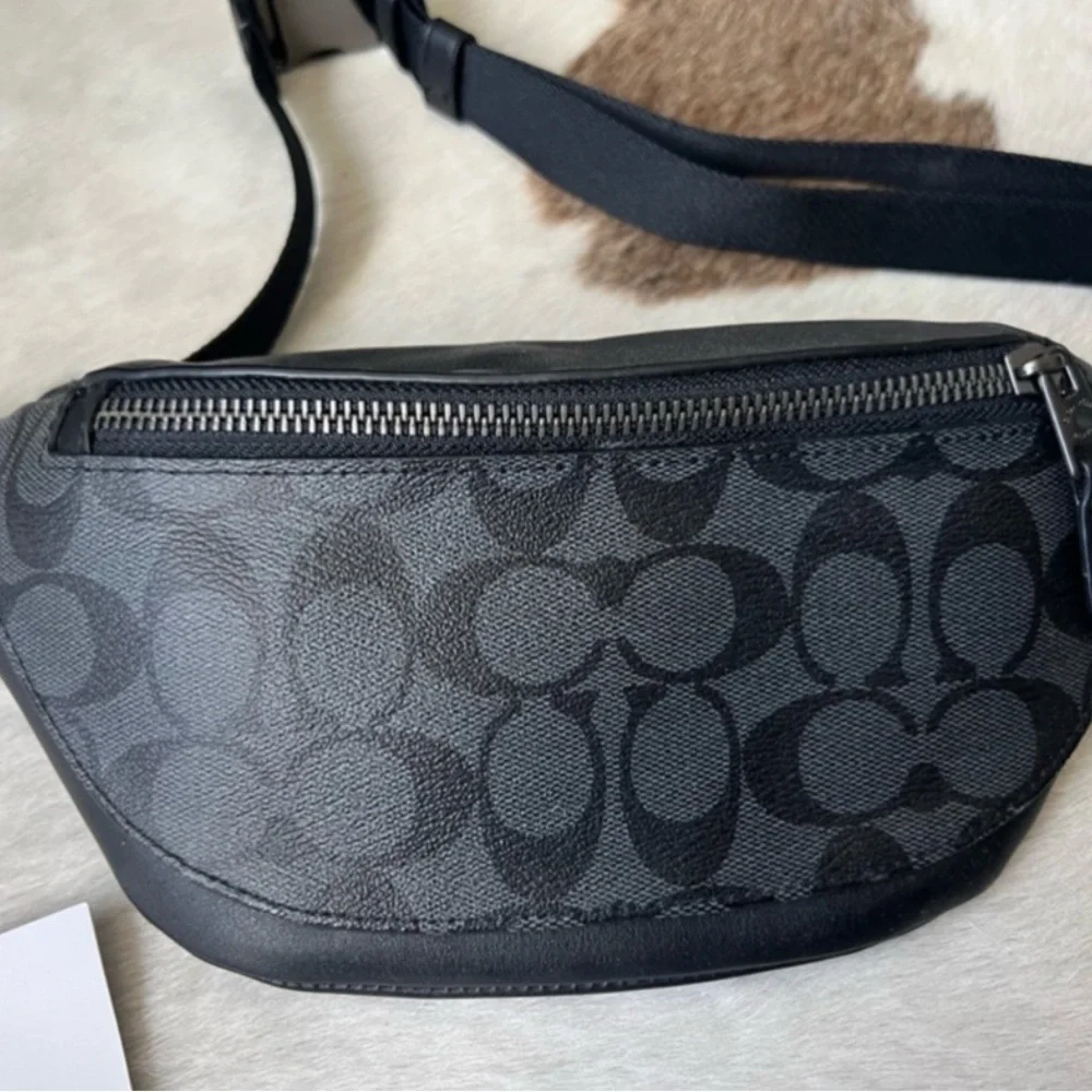 Coach Black and Gray Men's Belt Bag NWT - Picture 2 of 3
